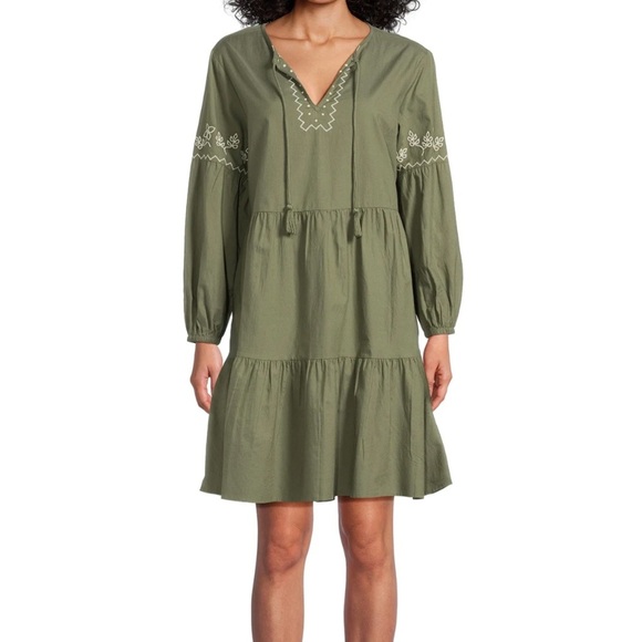 beachlunchlounge Dresses & Skirts - Beachlunchlounge Tiered Dress Embroidered Detail in Olive Green size M
